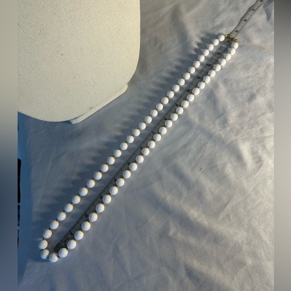 Vintage white Monet ball bead necklaces - Picture 7 of 7